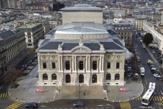 Le Grand Théâtre de Genève sera dirigé dès la saison 2026-2027 par l'ancien journaliste et dramaturge genevois Alain Perroux (archives). KEYSTONE/LEANDRE DUGGAN