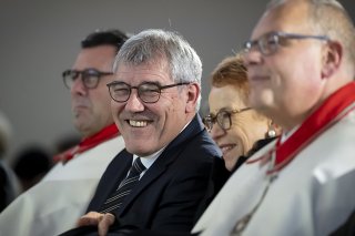 Après un cortège à travers Liestal, la partie officielle de la réception des nouveaux présidents des Chambres fédérales à Liestal s'est déroulée dans la principale église du chef-lieu de Bâle-Campagne. KEYSTONE/ANTHONY ANEX