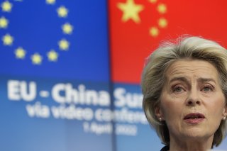 C'est la première fois depuis 2019 que des dirigeants de Bruxelles rencontrent en personne le président chinois Xi Jinping (archives). KEYSTONE/EPA/OLIVIER HOSLET