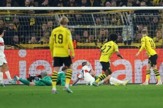 Adeyemi marque pour Dortmund KEYSTONE/EPA/CHRISTOPHER NEUNDORF