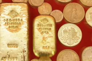 Ces cinq derniers jours, le métal jaune a gagné pas moins de 50 dollars, se rapprochant du sommet à 2135 dollars atteint début décembre (archives). KEYSTONE/AP/Thomas Kienzle