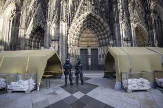 La police allemande a renforcé la sécurité autour de la cathédrale de Cologne (archives). KEYSTONE/dpa/Thomas Banneyer