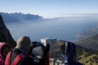 La ligne menant aux Rochers de Naye a battu son record de fréquentation l'an dernier (archives). KEYSTONE/JEAN-CHRISTOPHE BOTT
