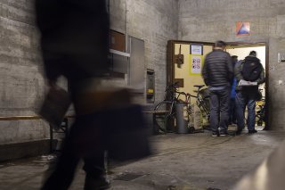 La Ville de Genève réactive son plan grand froid à partir de vendredi soir. Un abri PC supplémentaire est ouvert dans le quartier de Champel (image d'illustration). KEYSTONE/MARTIAL TREZZINI