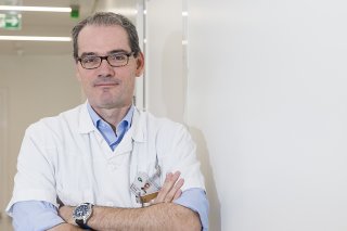 "Si on ne commence pas à planifier aujourd'hui, il sera trop tard pour rattraper le temps perdu", déclare le médecin George Coukos dans Le Matin Dimanche. KEYSTONE/CYRIL ZINGARO