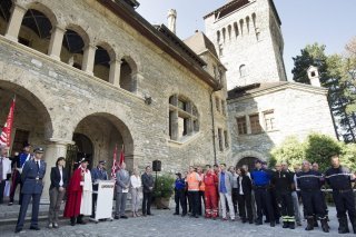 Le Conseil d'Etat valaisan a décidé de rester propriétaire du Château Mercier à Sierre et d'en faire une maison d'artistes. Le site continuera aussi à accueillir divers événements et réceptions, comme ici en 2012. (Archives). KEYSTONE/JEAN-CHRISTOPHE BOTT