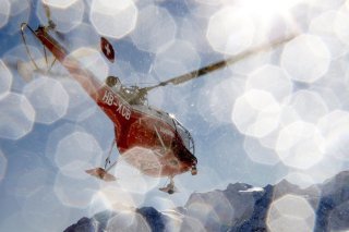 Cinq des six randonneurs disparus ont été retrouvés sans vie dimanche soir. (image symbolique) KEYSTONE/JEAN-CHRISTOPHE BOTT
