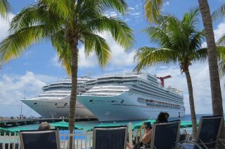 À vous les Studios avec Grégory Metrailler aux Bahamas