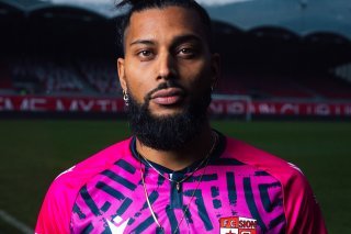 Hugo Pratap Parvex dit "Spicy", l'artiste qui a collaboré avec le FC Sion pour la création d'un maillot spécial