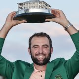 Scottie Scheffler a pu enfiler sa 2e veste verte KEYSTONE/EPA/JOHN G. MABANGLO