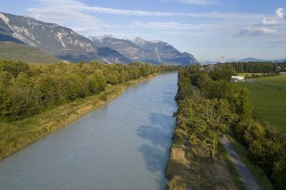 La troisième correction du Rhône dans le Chablais suscite des tensions entre les cantons de Vaud et du Valais (photo d'illustration). KEYSTONE/NOEMI CINELLI