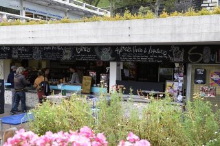 Le futur espace dédié au "crossfit" sera voisin de l'édicule de la Riponne et sa terrasse de 125 m2 (archives). KEYSTONE/MAXIME SCHMID
