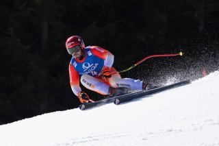 En grande forme ces dernières semaines sur le front de la Coupe du Monde, Loïc Meillard a assumé son statut de favori du géant des championnats suisses.