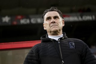 La promotion a beau se rapprocher du FC Sion, Didier Tholot reste fidèle à sa ligne de conduite et refuse de s'enflammer.