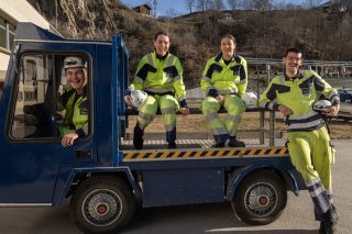 Expérience de travail sur le site de Bitsch pour des apprentis du centre de formation de Martigny