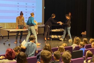 Une remise de prix saluée par tous les participants