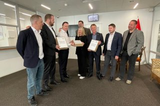 Ce lundi matin, les signatures ont été remises à la chancelière Monique Albrecht.